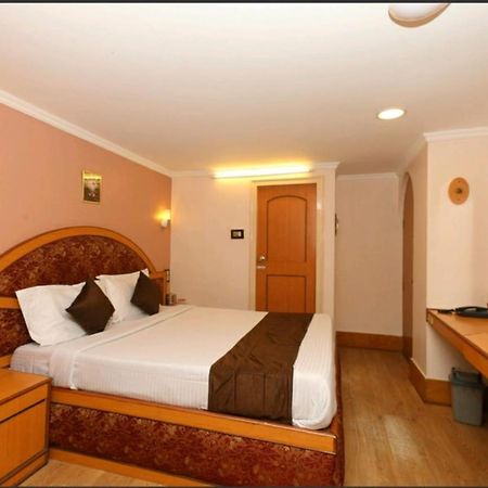 אוטי Hotel Maneck מראה חיצוני תמונה